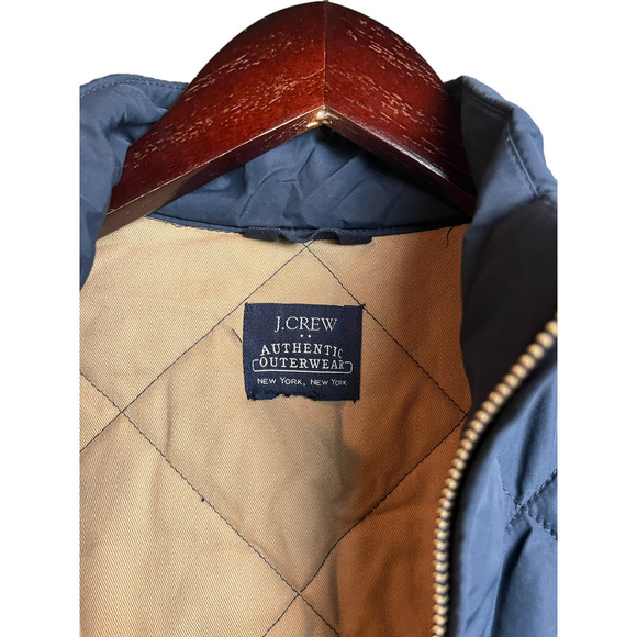 J.Crew Authentic OuterWear New York, New York /  Quilted Walker Vest - Picture 4 of 14